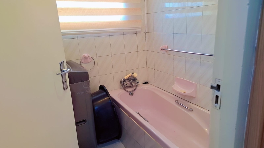 2 Bedroom Property for Sale in Mdantsane Nu 17 Eastern Cape